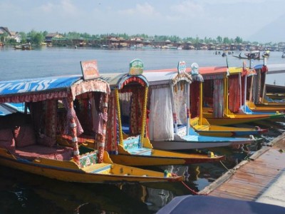 Life returns to normal in Kashmir amid mobile and internet suspension and detention of leaders