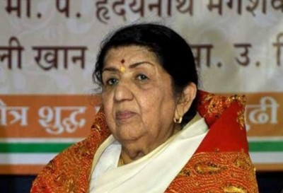 Mumbai: Lata Mangeshkar admitted to hospital