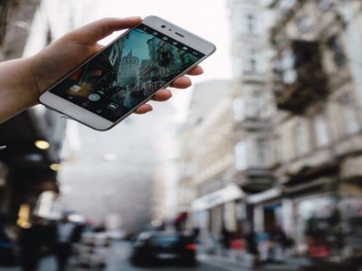 Telecom operators suspend services in many parts of Delhi