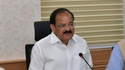 Vice President greets people on eve of Rath Yatra