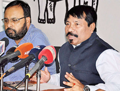 AGP takes out torch rally in Guwahati against Citizenship bill