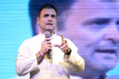 Rahul's 'love all living beings' tweet gets Amit Shah's goat