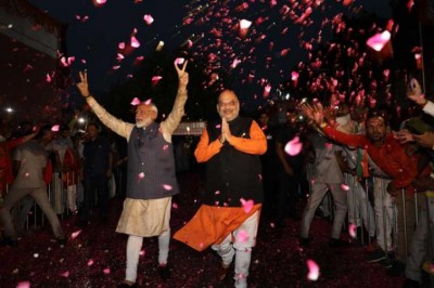 Lok Sabha approves Citizenship Amendment Bill by thumping majority, NE parties back govt.
