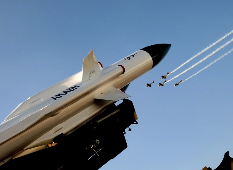 Rafale fighter participating in flypast during Aero India '19 