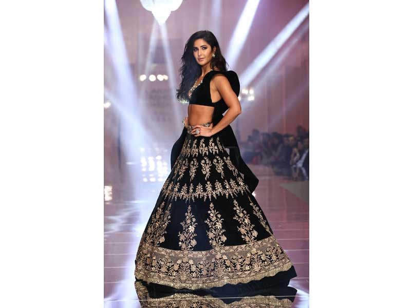 Katrina Kaif graces Lakme Fashion Week in Manish Malhotra's costume