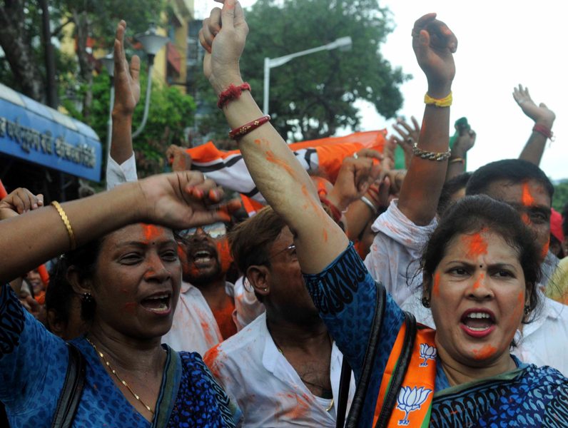 Article 370 Revoke: The Day in Images