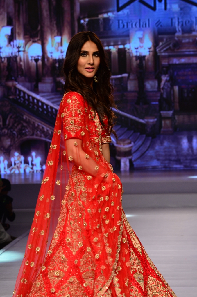 Vaani Kapoor walks the ramp at Kolkata Fashion Expo