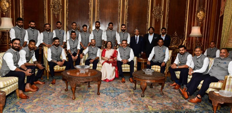 Team India visit Indian High Commissioner's house in London