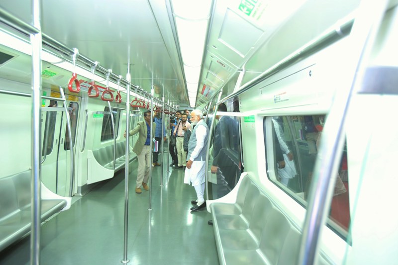 Narendra Modi inaugurates metro service in Ghaziabad 