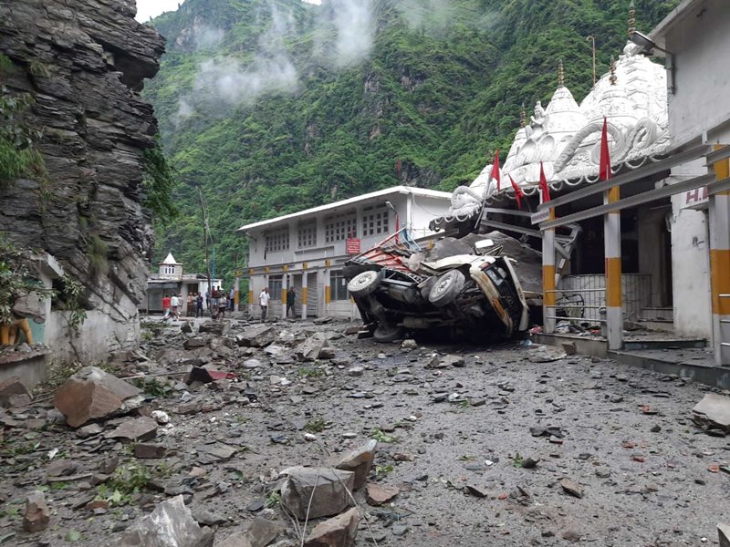 Accident in Chandigarh-Manali highway