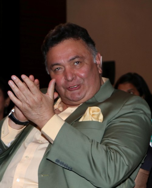 Rishi Kapoor passes away at age 67 on Thursday 