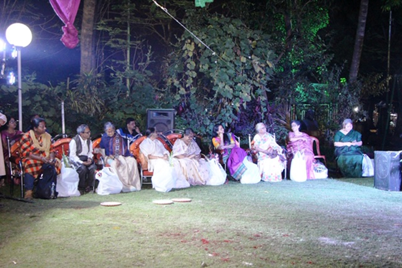 Press Club, Kolkata felicitates 8 women journalists and photo journalists on Women's Day