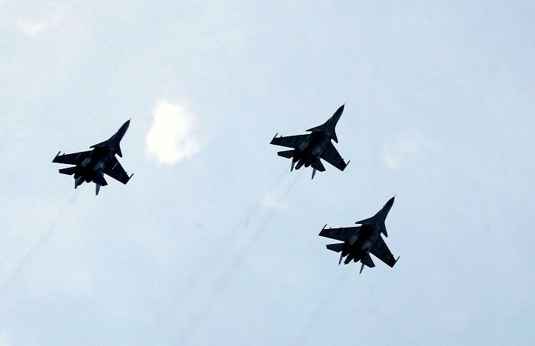 Armed Forces Salute Corona Warriors 