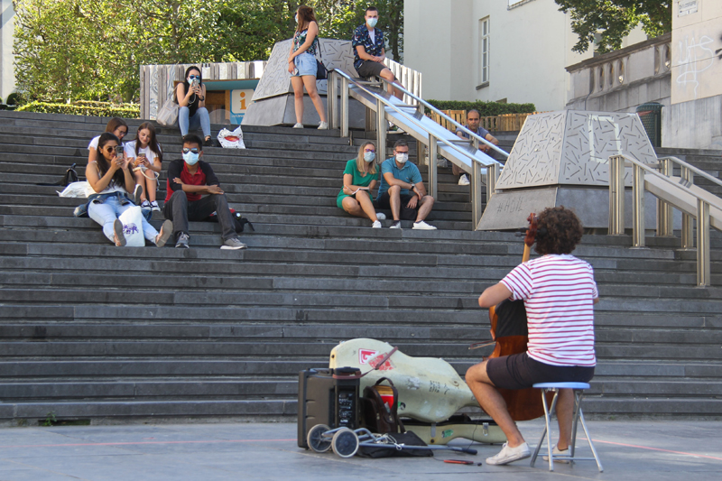 Entertainment on street of Brussels