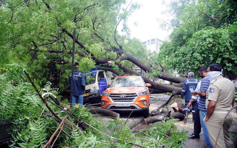Rain causes destruction in Ahmedabad