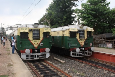 Eastern Railway urges passengers to maintain Covid-19 protocol as local train services set to resume
