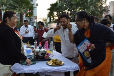 Acropolis Mall holds sweets festival with Hangla Heshel