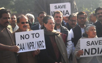 Sonia Gandhi, Rahul Gandhi, other Congress leaders protest against CAA-NRC-NPR in Parliament