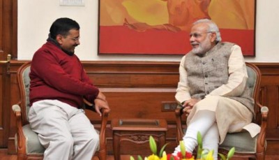 Arvind Kejriwal invites PM Narendra Modi for his swearing-in ceremony