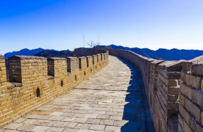 Beijing expects to receive 70 pct fewer tourists in Q1: official