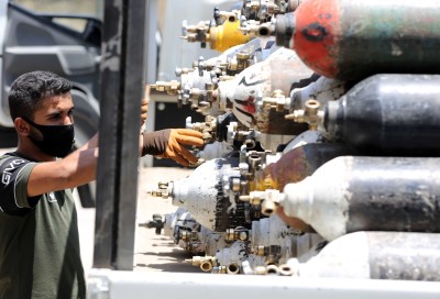 Oxygen-filling factory in Iraq