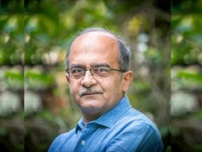 New SC bench to hear 2009 contempt case against Prashant Bhushan on Sept 10
