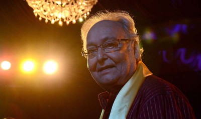 Veteran actor Soumitra Chattopadhyay put on ventilator support; Mamata Banerjee visits hospital