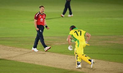 First T20I: England beat Australia by 2 runs, lead 1-0