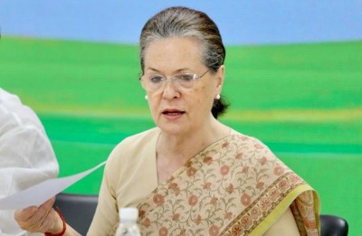 Vote for grand alliance to build a new Bihar: Sonia Gandhi  appeals to voters