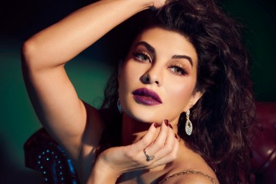 Jacqueline Fernandez flaunts many moods of the modern woman with Colorbar