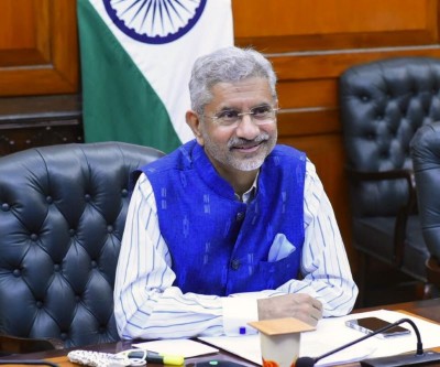 India announces $500 million package for Maldives connectivity, cargo projects