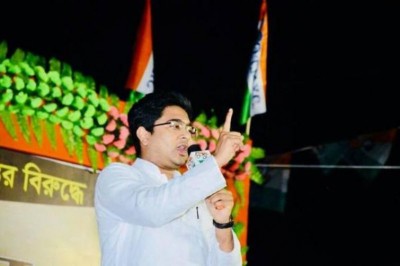 TMC MP Abhishek Banerjee shoots legal notice to BJP MP Babul Supriyo