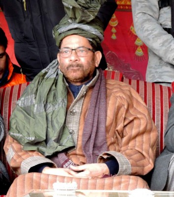 Mukhtar Abbas Naqvi addresses BJP workers in Kupwara