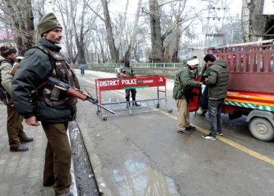 Jammu and Kashmir: Militant captured alive during encounter in Budgam, operation over