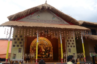 Durga Puja 2020 in Kolkata amid Covid-19