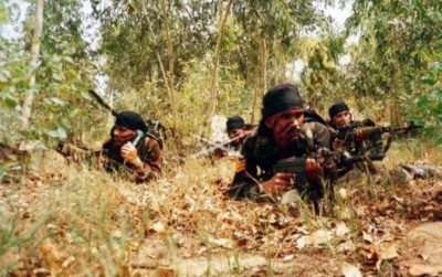 Kashmir: Three armed Lashkar terrorists arrested in Rajouri