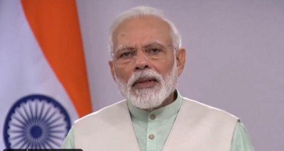 Switch off lights at 9 pm for nine minutes this Sunday, light up candles, mobile flashlights on your balconies: Modi