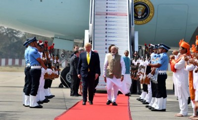 Donald Trump arrives in Motera StadiumÂ 