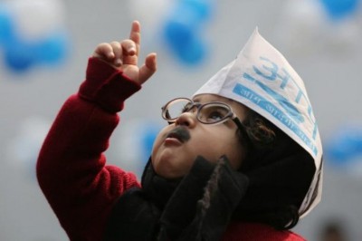 AAP wins internet world with image of cute 'Mufflerman'Â 