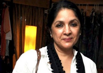 Wearing red bindi, Neena Gupta looks charming in her throwback image