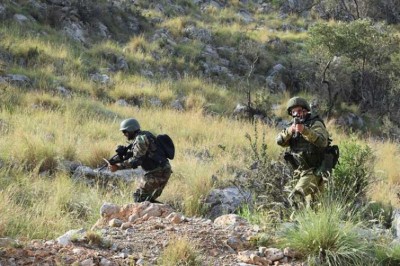 Pakistani troops again violate ceasefire in Tangdhar and Naugam sectors in North Kashmir