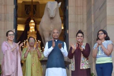 Fight against Coronavirus: India pays tribute to essential service providers musically
