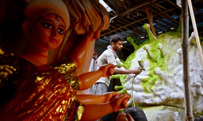 Durga Puja in neo-normal: A tug of war between hope and despair