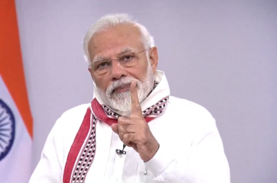 PM Modi urges Lucknow University to support local products