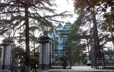 Himachal HC stops physical hearing after COVID patient allegedly enters premises