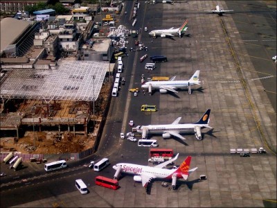 Maharashtra govt may suspend train and flight services from Delhi after jump in Covid-19 cases in capital