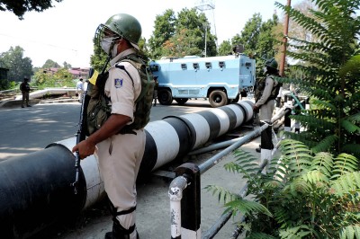 Kashmir: Major tragedy averted, powerful IED defused in Baramulla