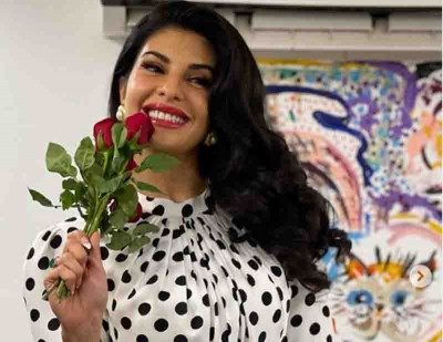 Jacqueline Fernandez looks stunning in her Christmas Day attire