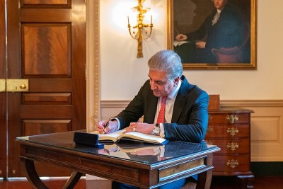 Pakistan Foreign Minister Shah Mahmood Qureshi visits China for a 'very important trip'