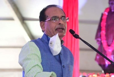 Don't be afraid of COVID-19: Madhya Pradesh CM Shivraj Singh Chouhan tells people from hospital